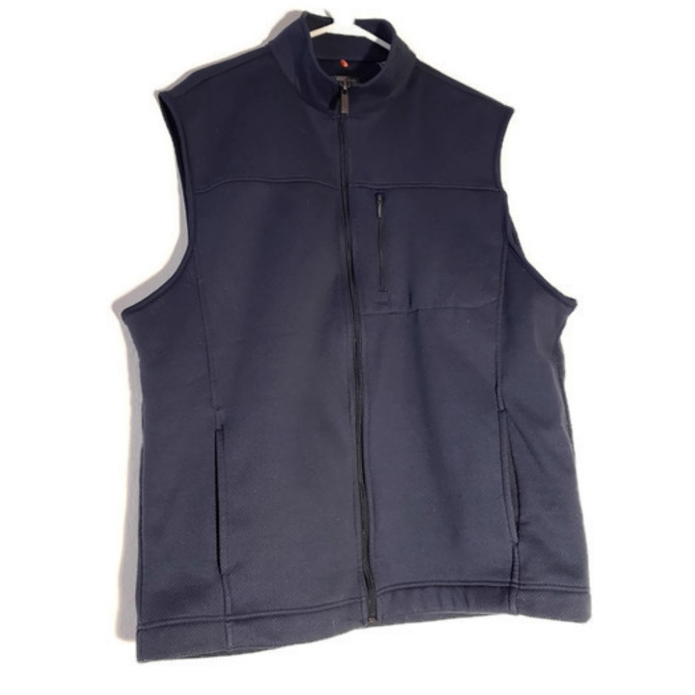 Van Heusen Traveler blue zip up vest with pockets